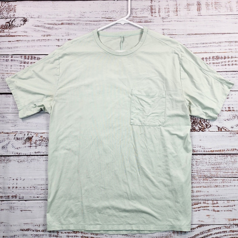 lululemon Fundamental Pocket T-Shirt Men Small Green Performance Tee
